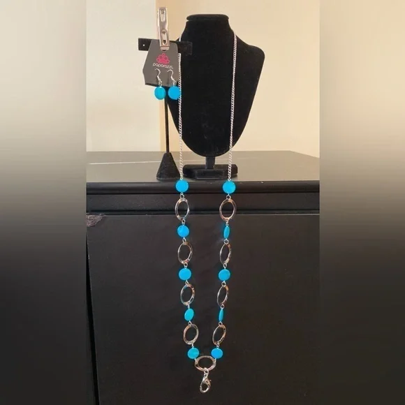 Blue and Silver Necklace and earring set. With clip for ID or keys! - Picture 1 of 3